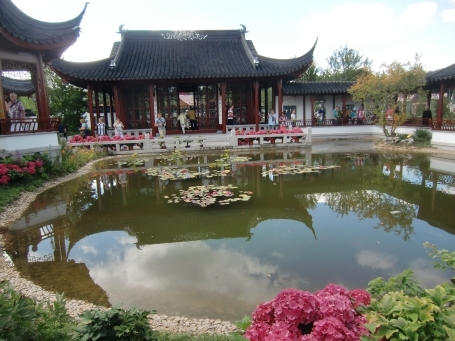 Venlo : Floriade 2012, Themenbereich World Show Stage, Chinesischer Pavillon, es handelt sich um eine Nachbildung der bekannten Gärten von Suzhou.